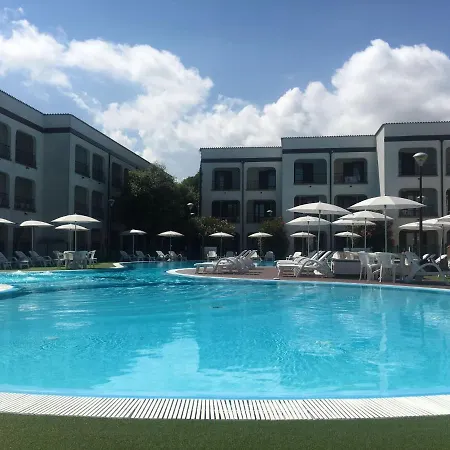 Apartment With Pool *